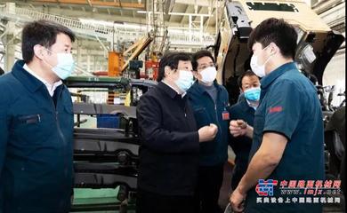 譚旭光深入山東濟寧地區(qū)企業(yè)開展市場調(diào)研，助推山推高質(zhì)量發(fā)展